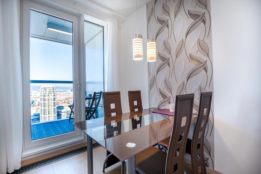 Panoramaview/31Thfloor!/Luxury/Wifi/Parking Bratislava Exterior foto